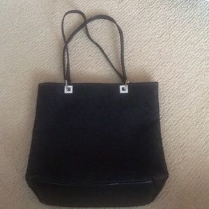Black shoulder bag